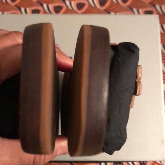 Tory Burch Moore Sandal - Picture 6 of 8